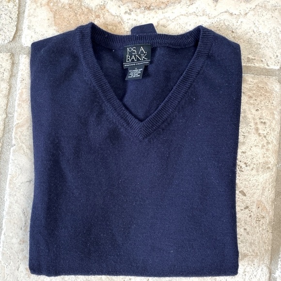 Jos A Bank Sweater Mens Merino Wool Blend V-neck Pullover Navy Classic Grandpa L - Picture 2 of 9